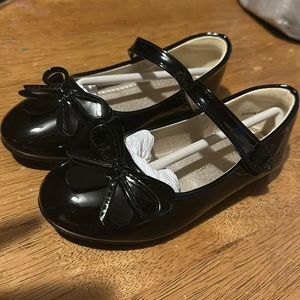 Girls dress shoes
